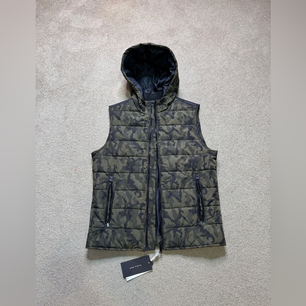 Zara Man Camouflage Quilted Puffer Waistcoat Vest